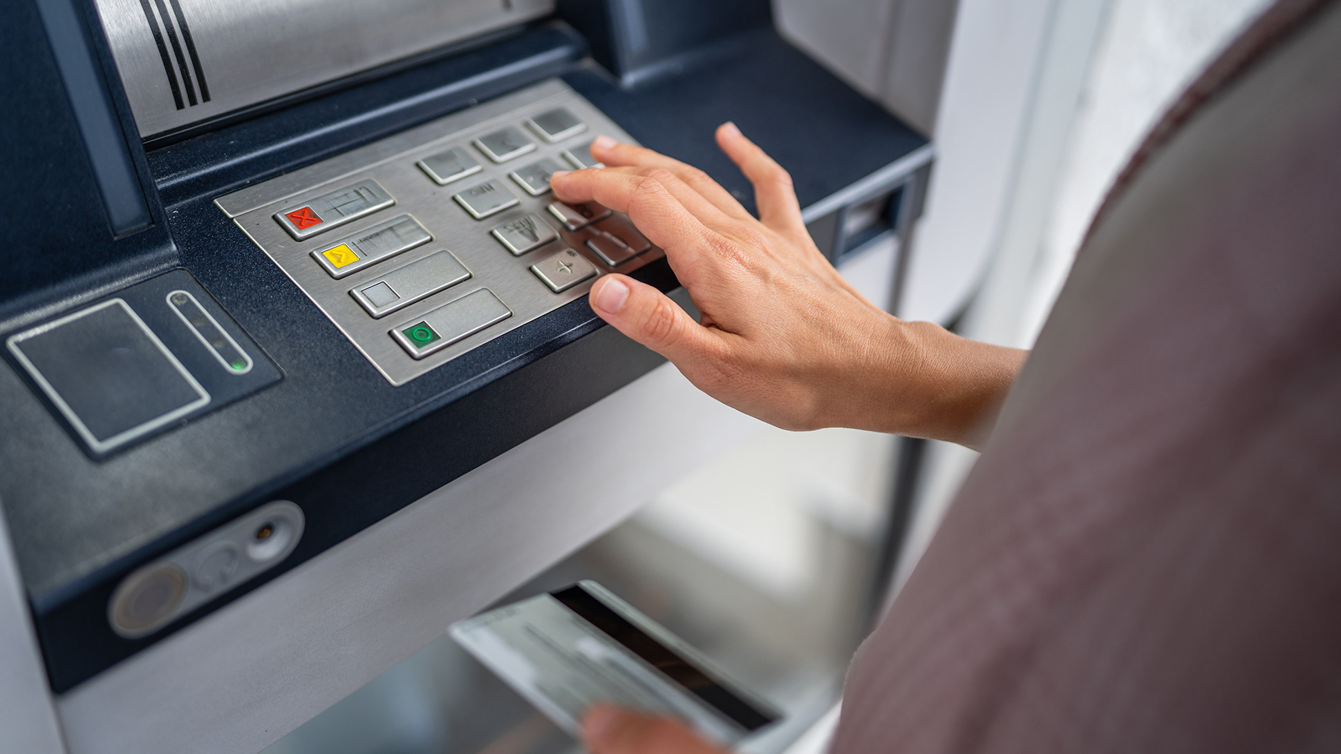 Ortak ATM'ler ve Ücretsiz Para Çekme